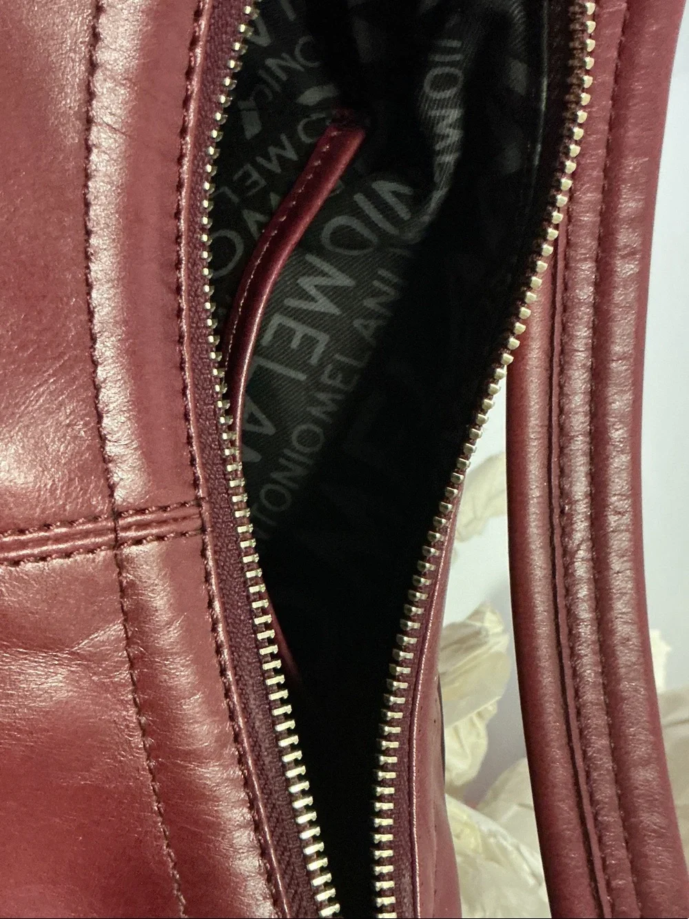 ANTONIO MELANI Burgundy Leather Shoulder Hobo